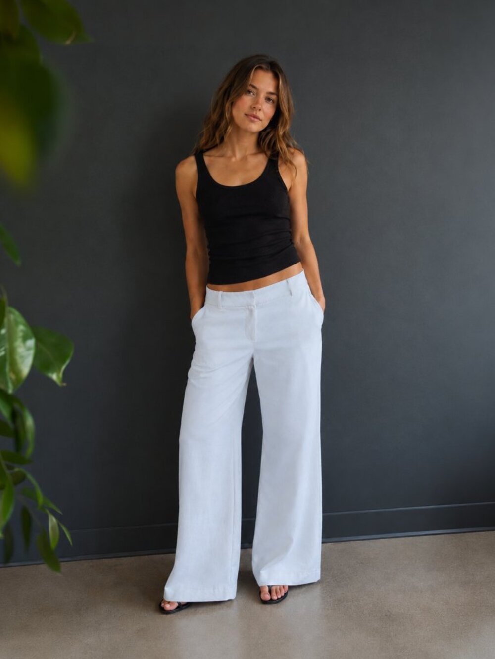 Gorgeous Cool White Wide-Leg Flare Trouser Pant LIMITED Sz 2